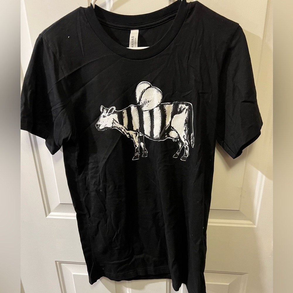 Milk & Honey T-shirt NWOT SIZE SM